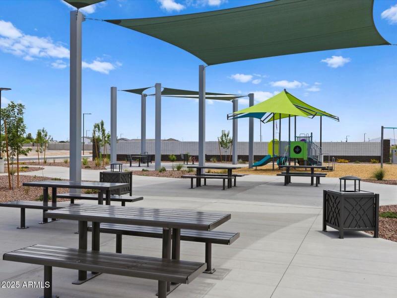 Allure Vista Amenities