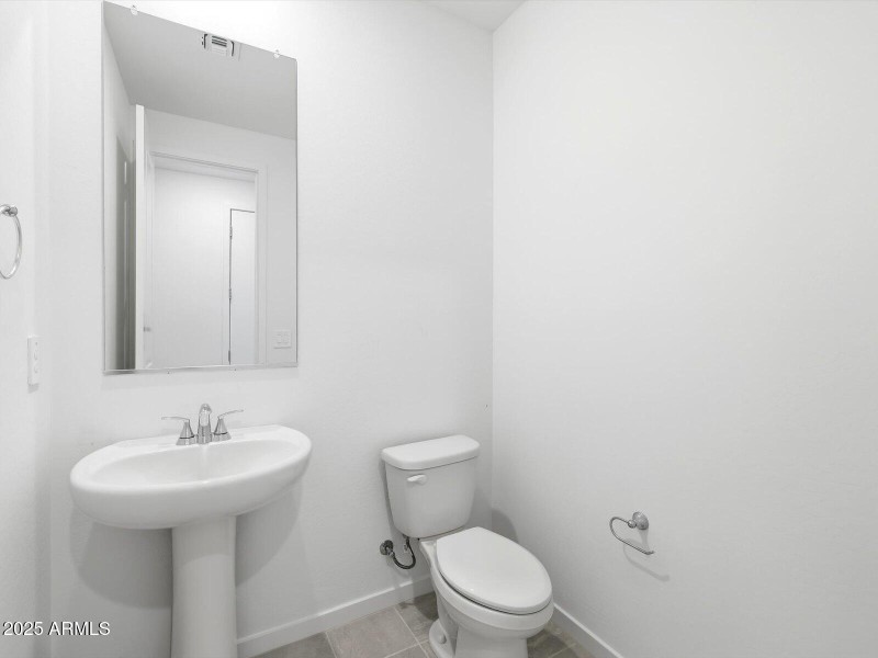 24434 W GROVE Street