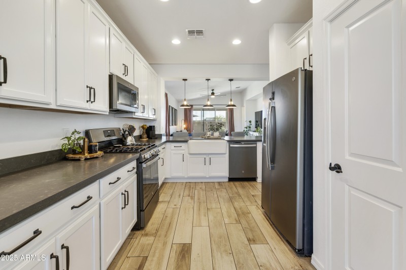 56-print-_tm_5913-_tm_5917