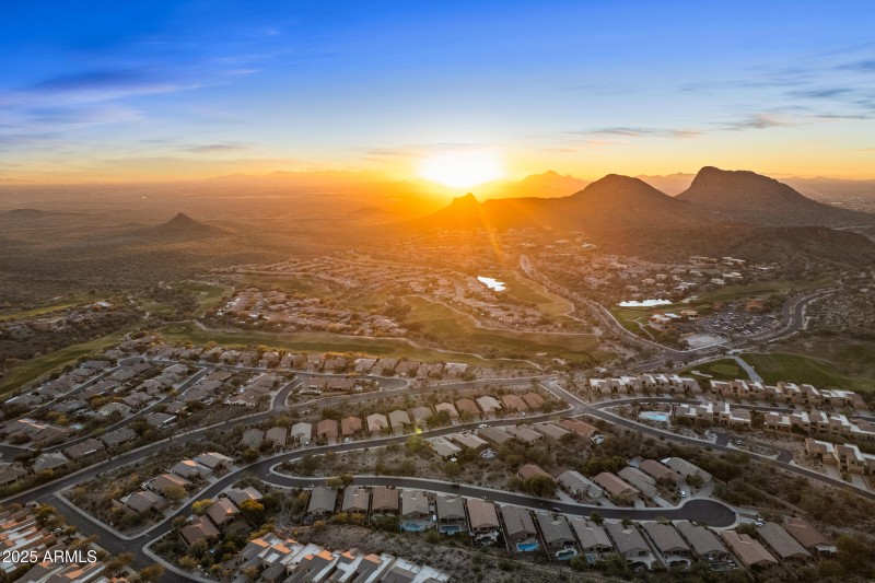 9811 N Desert Rose Dr-49