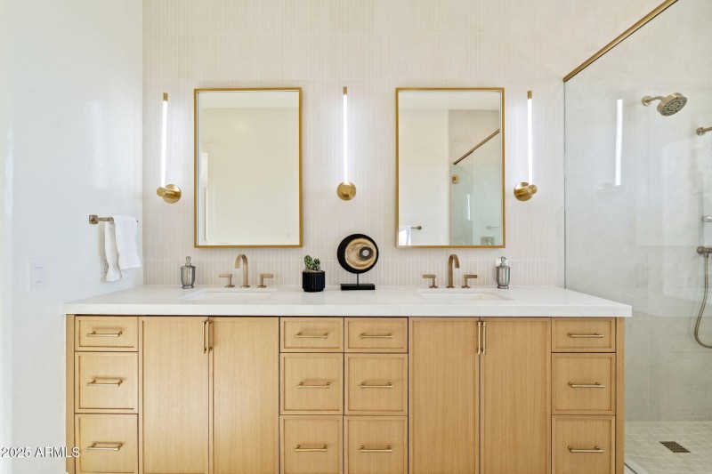 93-web-or-mls-DSC_5041