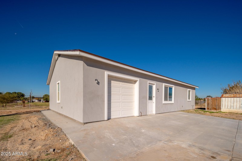 23_Exterior_2nd house