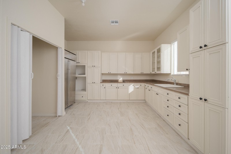 25_2nd-House-Kitchen_01