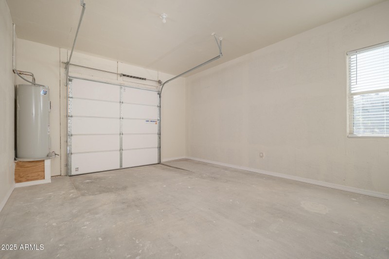 34_2nd-House-Garage_01