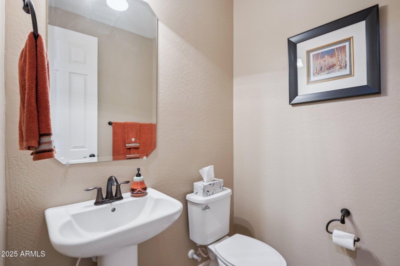 19-web-or-mls-401-basswood-ave