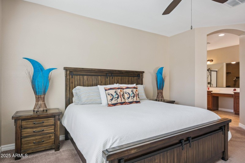 21-web-or-mls-401-basswood-ave