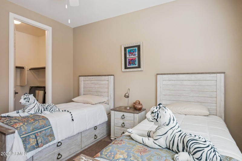 32-web-or-mls-401-basswood-ave