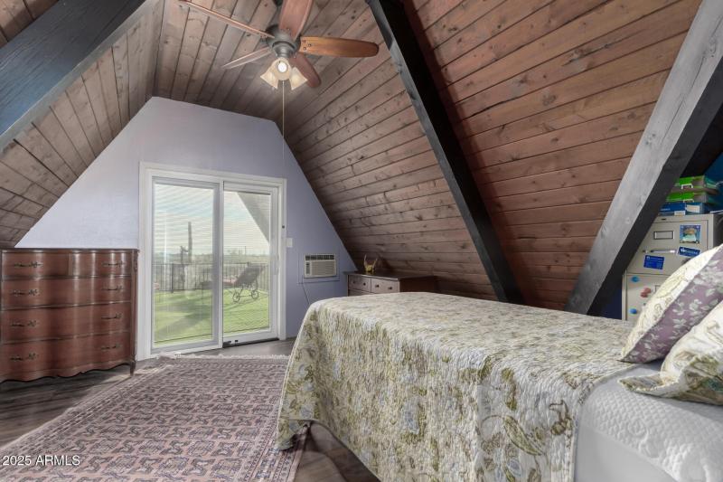 Upstairs Primary Suite