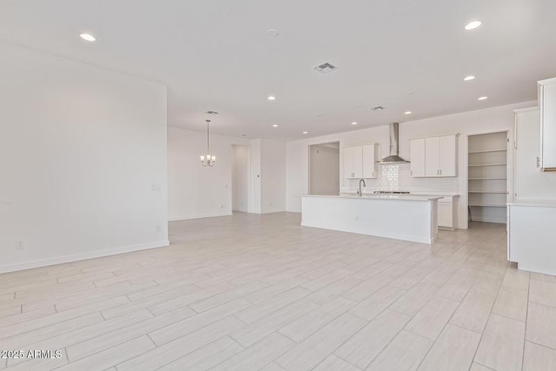 10-MWE- lot 56- 21926 E Bonanza