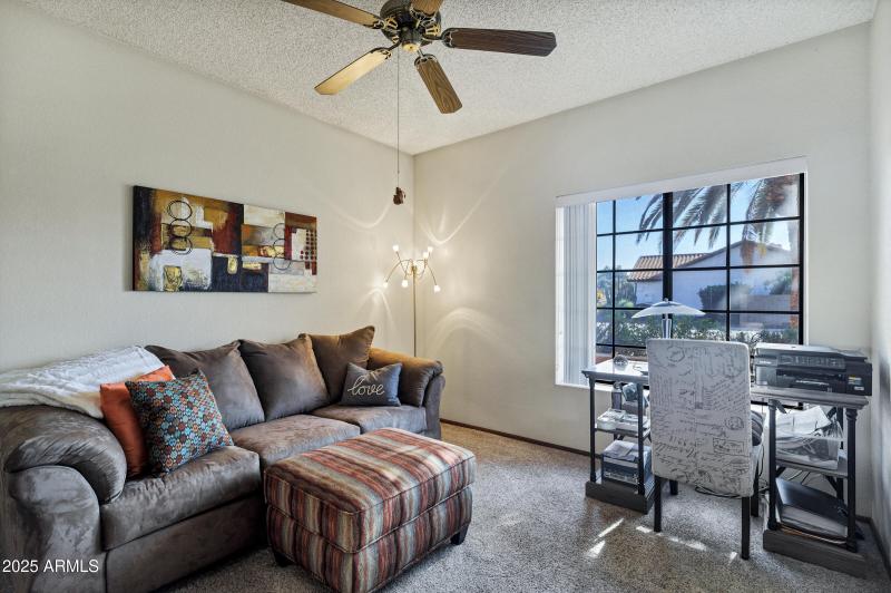 702 E Avenida Sierra Madre-23