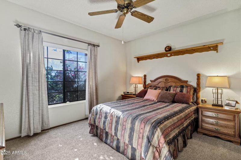 702 E Avenida Sierra Madre-24