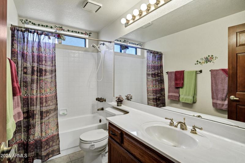 702 E Avenida Sierra Madre-25