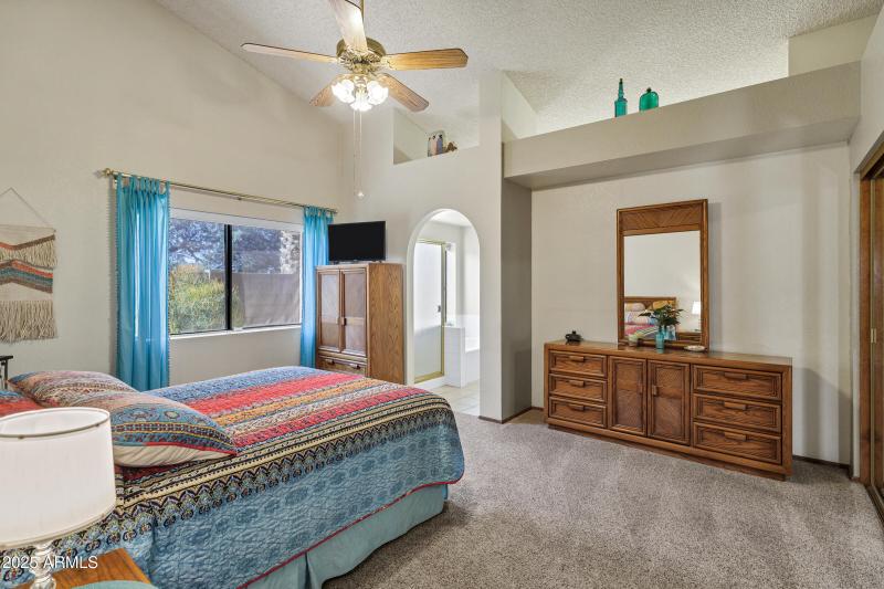 702 E Avenida Sierra Madre-26