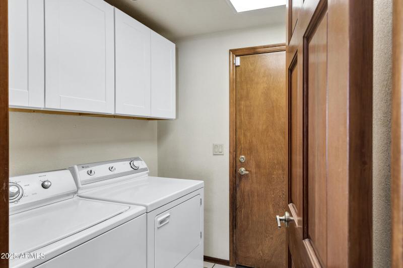 702 E Avenida Sierra Madre-31