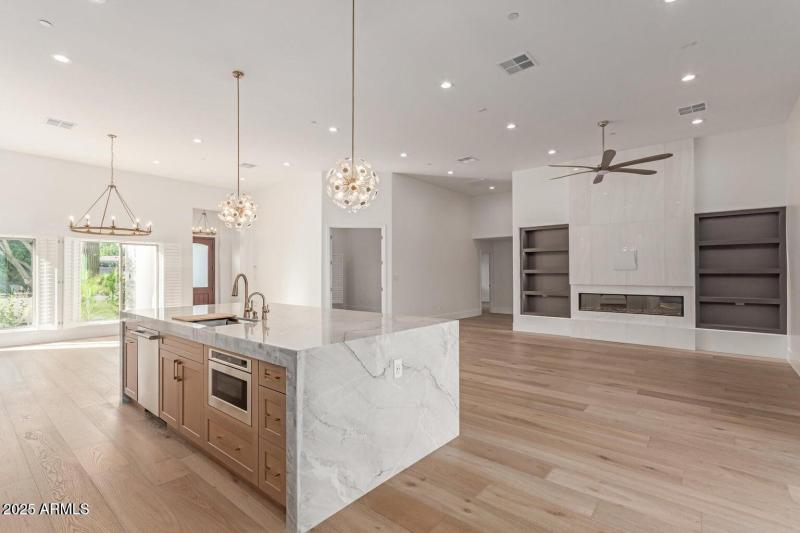 20251025222618767915000000-o