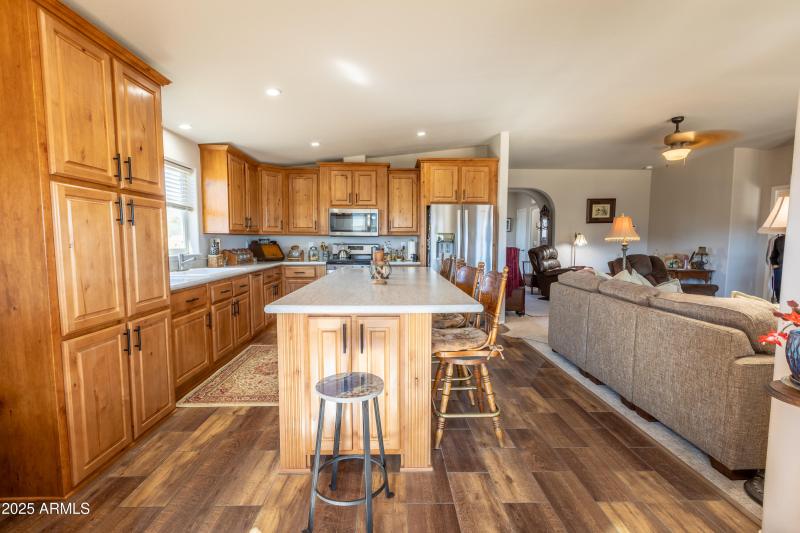 KNK-905 Mnt Lion Pass-70