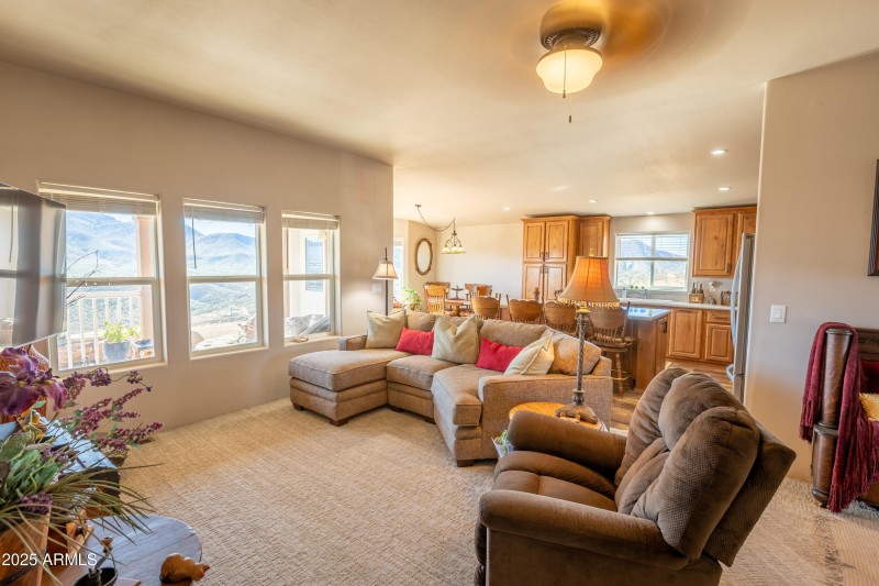 KNK-905 Mnt Lion Pass-76