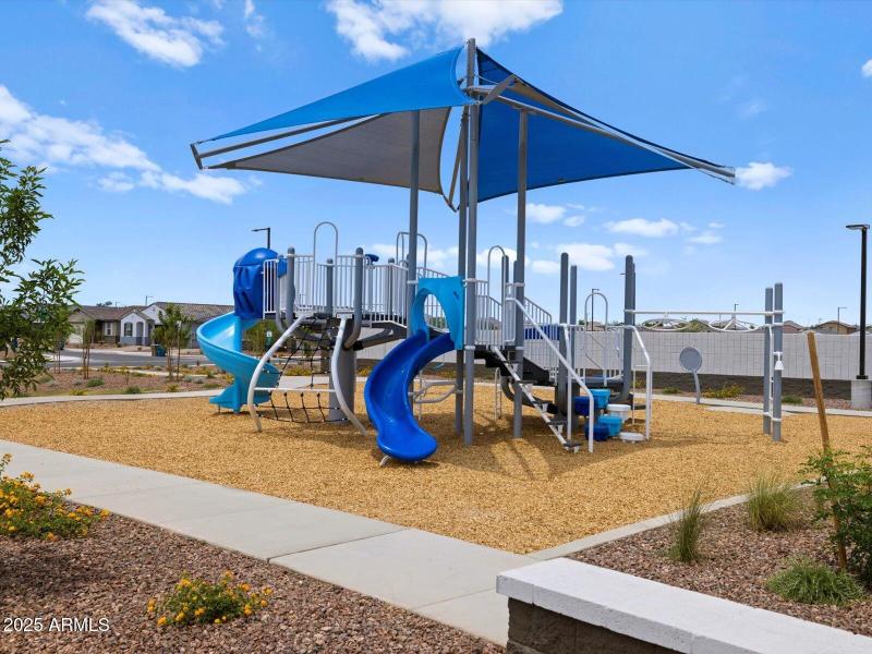 Allure Vista Community