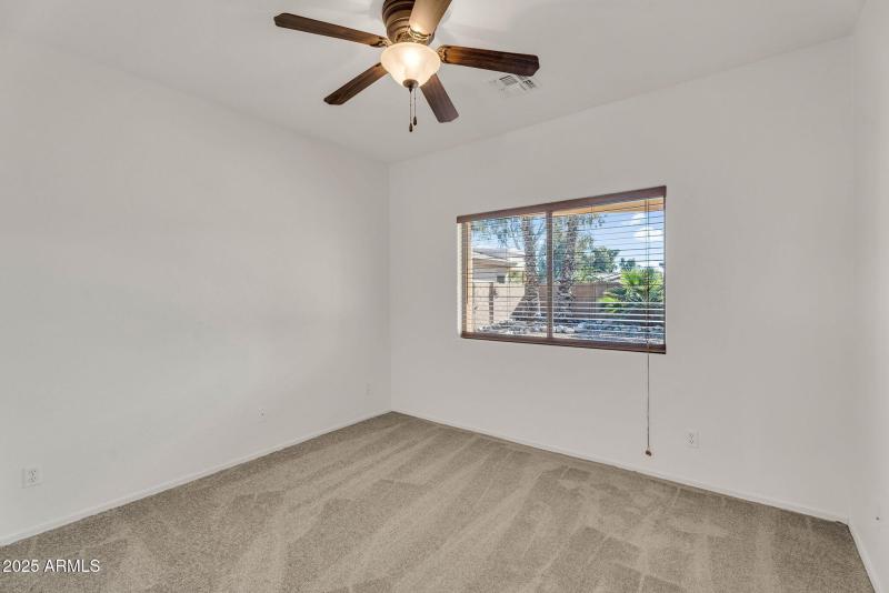 33-web-or-mls-21279 E Twin Acres Dr -34