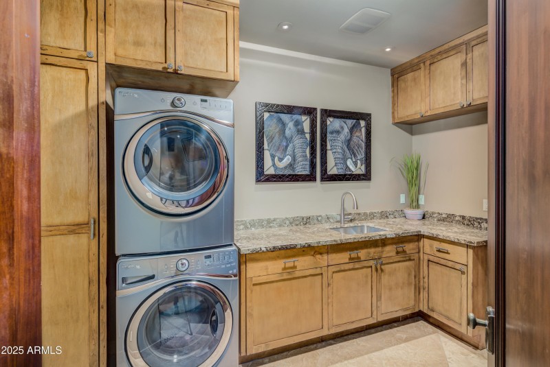 030_Laundry Facilities