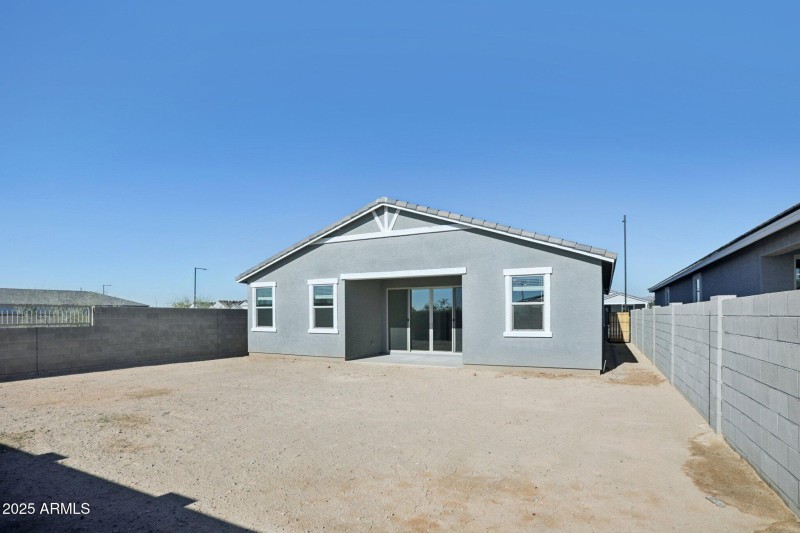 31-web-or-mls-W Bowker St-S1212-031