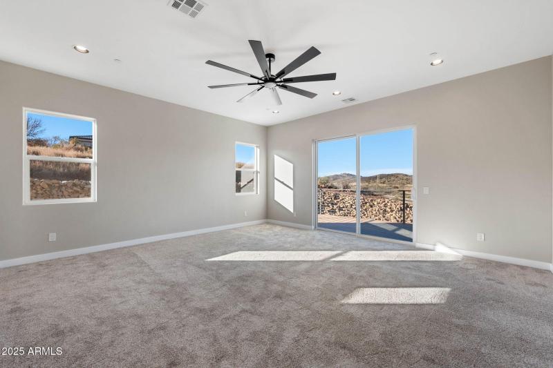 21-Primary Bedroom (1) (2)