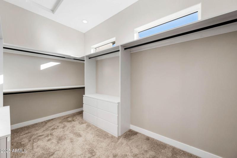 26-Primary Closet (2)