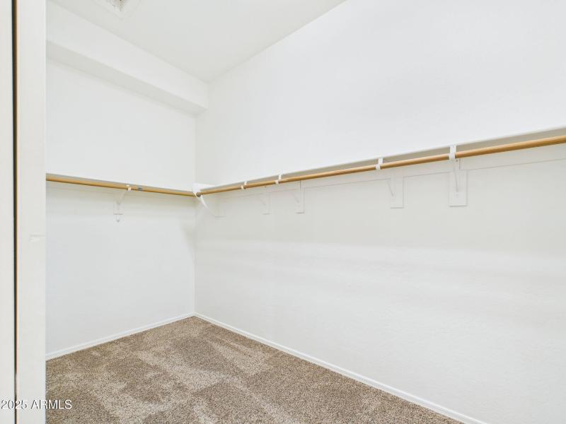 OWNER'S SUITE-WALK-IN CLOSET