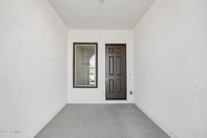 4-web-or-mls-E Saddle Way-S1212-004