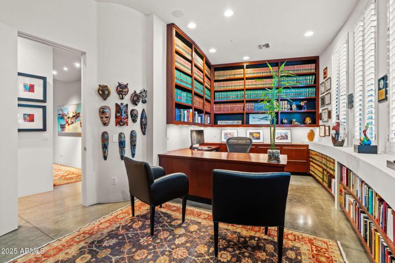 Main Level Ensuite Guest Bedroom