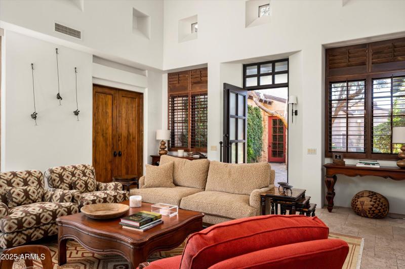 09-10072 E Blue Sky Dr-9