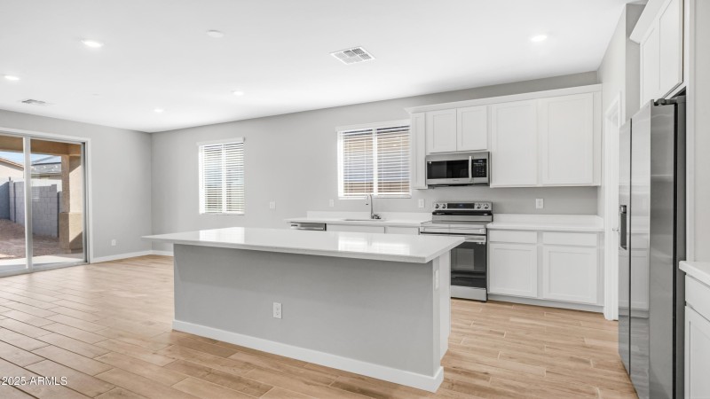 18372 W Villa Chula Ln (8)