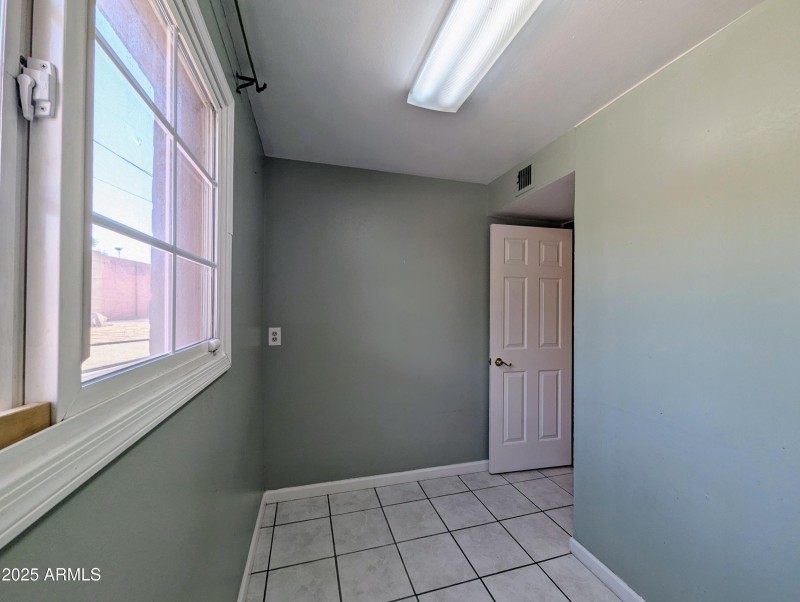 4019 W SAN MIGUEL AVE