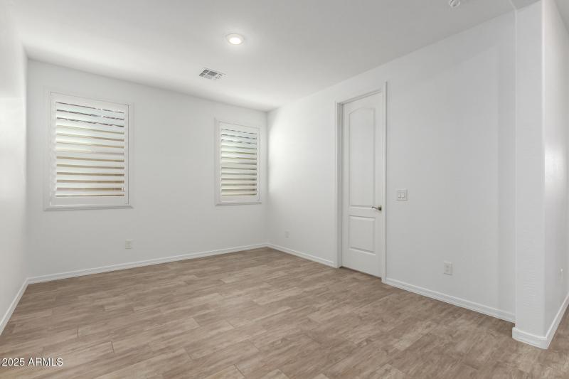 Flex Room with Closet