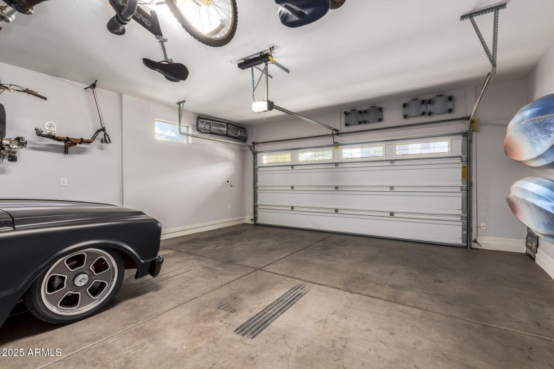 Tandem Garage