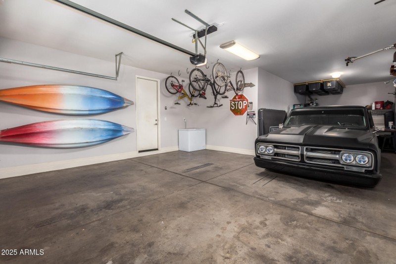 Tandem Garage 2