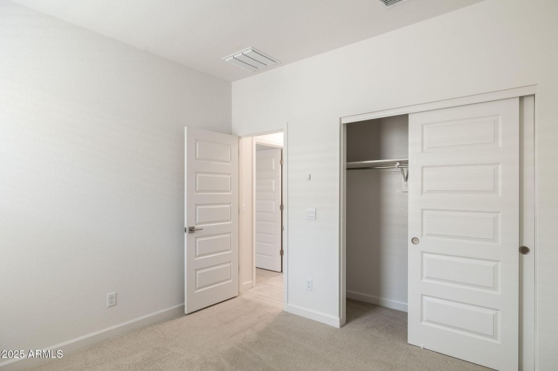 25-web-or-mls-17645-w-hatcher-rd-91-zanj