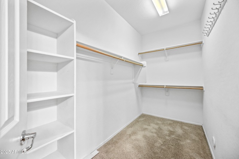 18-15240N142A1034-ocupix-