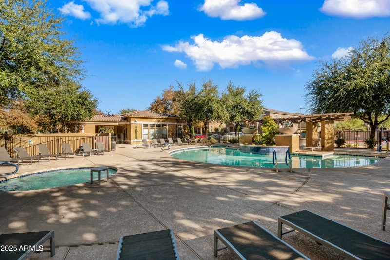 33-15240N142A1034-ocupix-