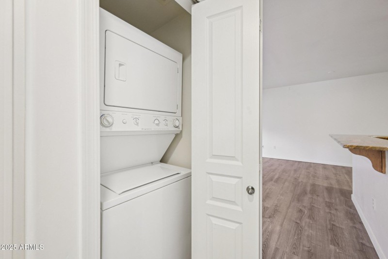 13-web-or-mls-N 40th St-S1312-017