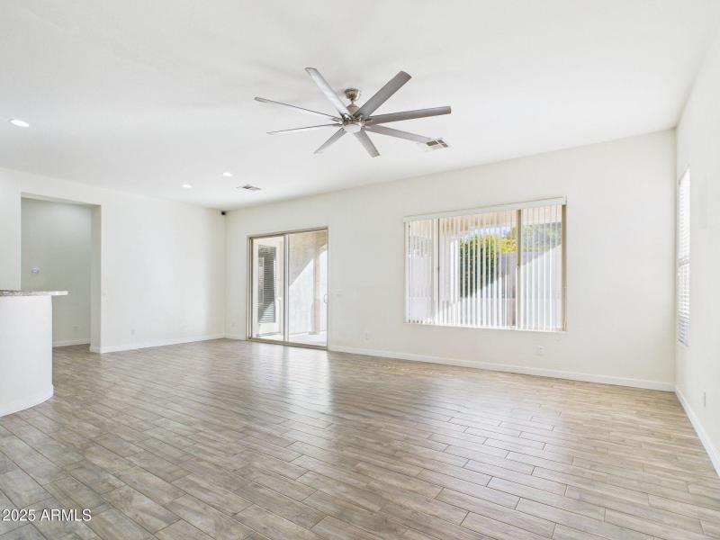 BACKYARD VIEW GROM GR3