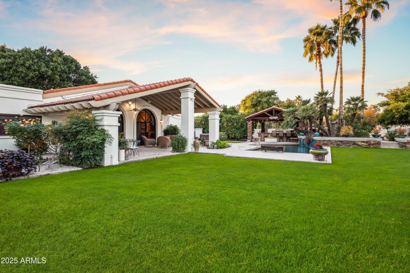 BACKYARD - REAR PATIO VIEW TWILIGHT