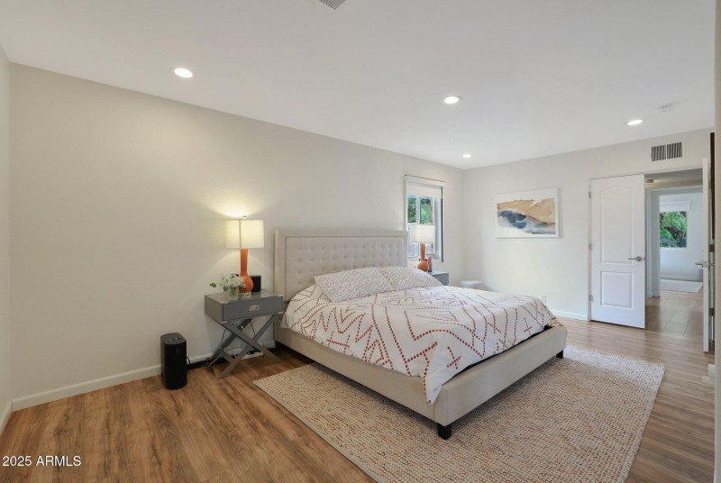 Primary Suite - King Bed