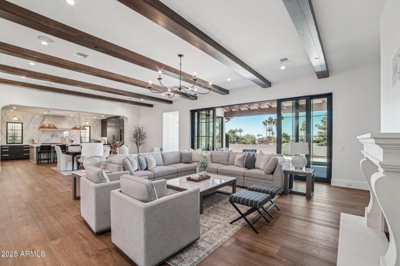 12-web-or-mls-N Echo Canyon Ln-S1412-012