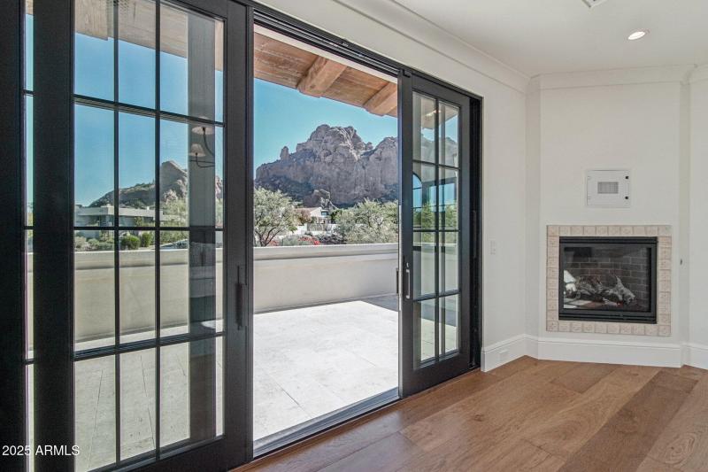 22-web-or-mls-N Echo Canyon Ln-S1412-022