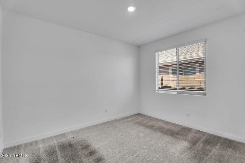 31-web-or-mls-Flower-31