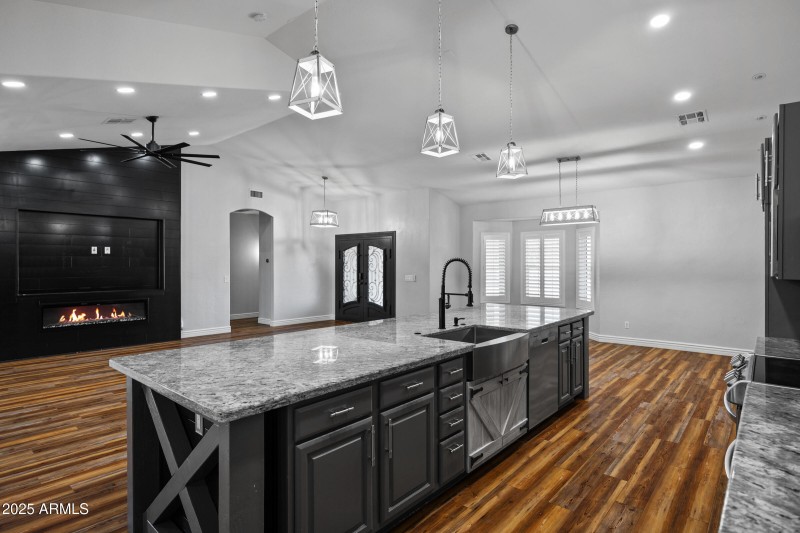 20975 E Excelsior Ave-20