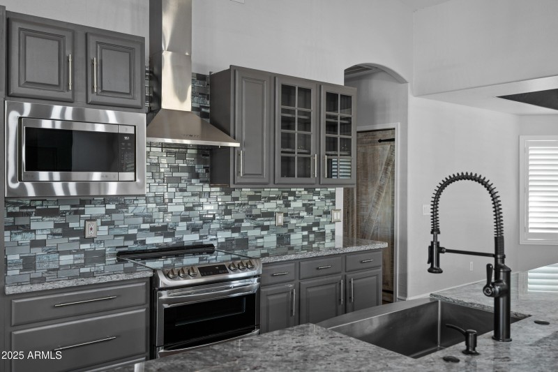 20975 E Excelsior Ave-21