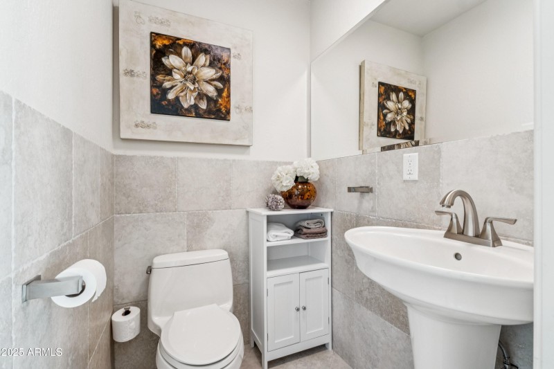 045_Basement Bathroom