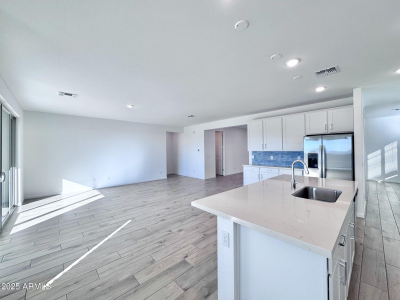 017 Kitchen and Greatroom